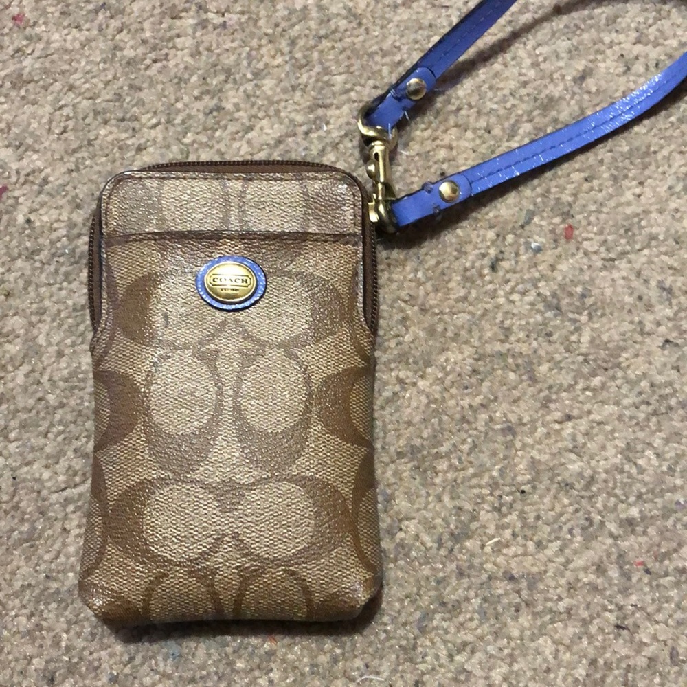 Coach Wristlet (updated pics)